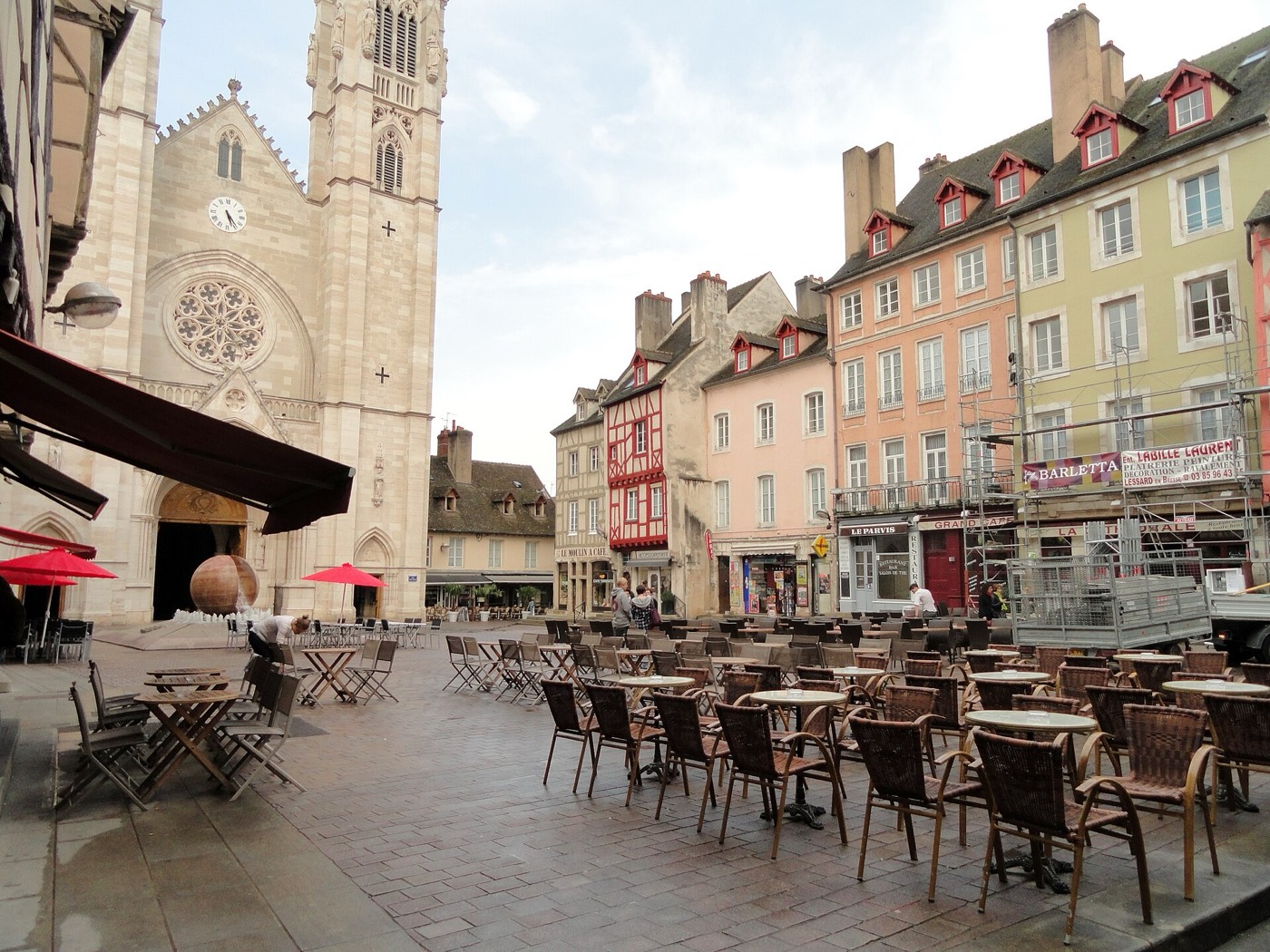 La place Saint-Vincent à Chalon-sur-Saône